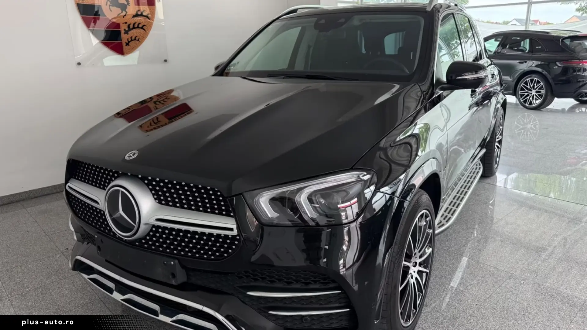 Mercedes-Benz GLE 350e 4M AMG   Finanțare Leasing