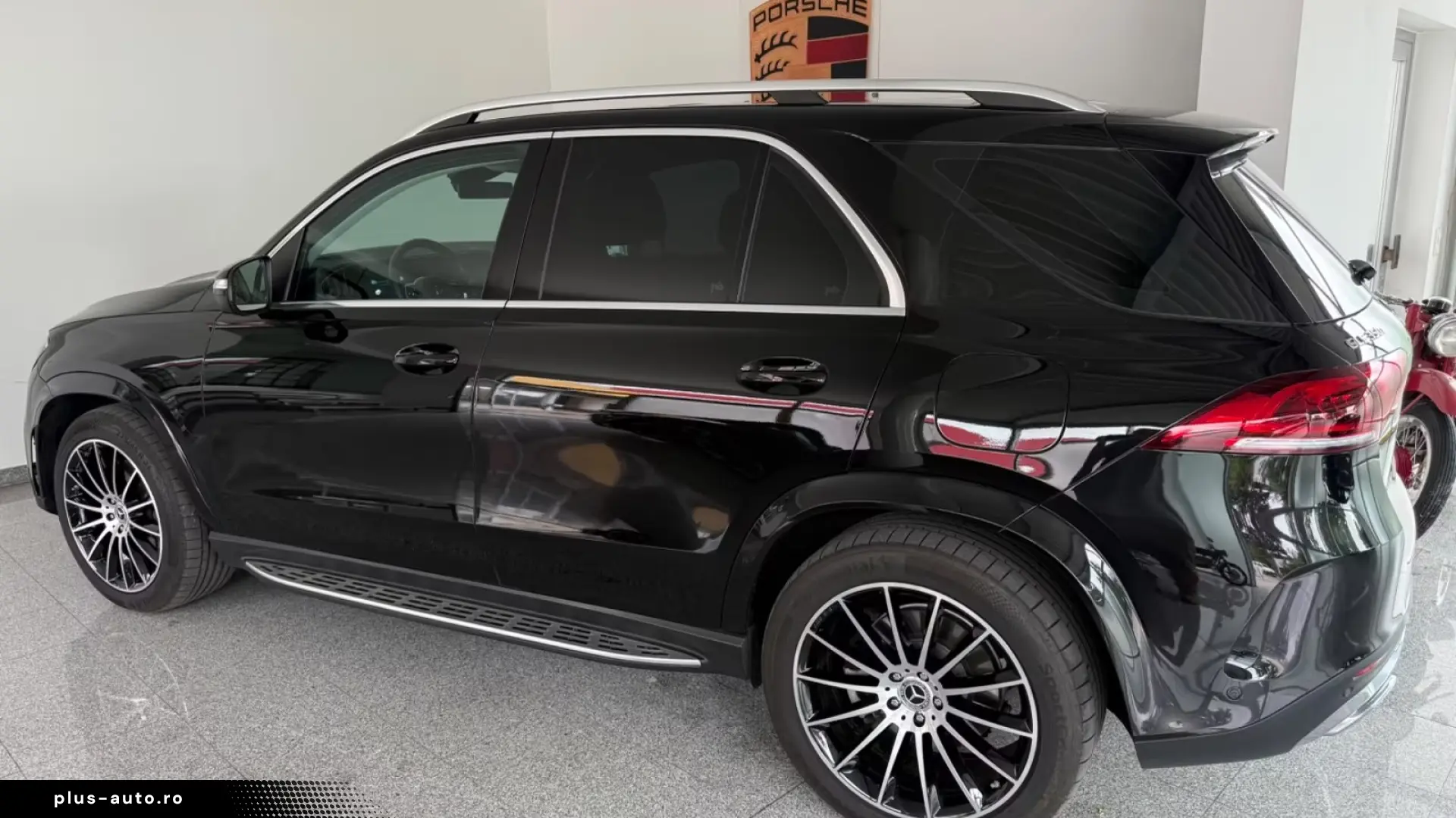 Mercedes-Benz GLE 350e 4M AMG   Finanțare Leasing