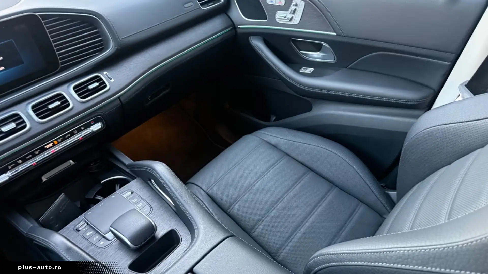 Mercedes-Benz GLE 350e 4M AMG   Finanțare Leasing