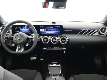 Mercedes-Benz AMG A 35 4MATIC AMG Night Burmester MBUX Pano