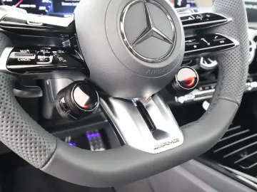 Mercedes-Benz AMG A 35 4MATIC AMG Night Burmester MBUX Pano