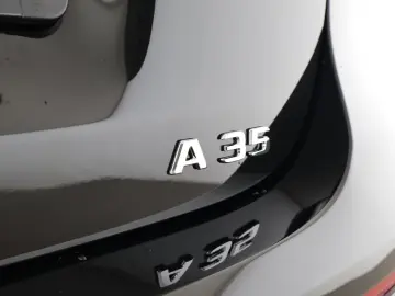 Mercedes-Benz AMG A 35 4MATIC AMG Night Burmester MBUX Pano
