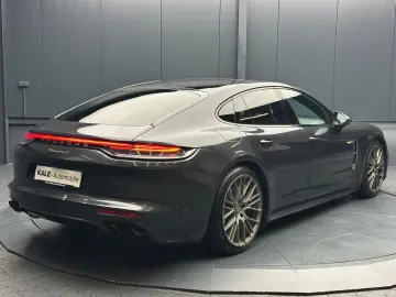Porsche Panamera 4 E-Hybrid Platinum Edition CARBON