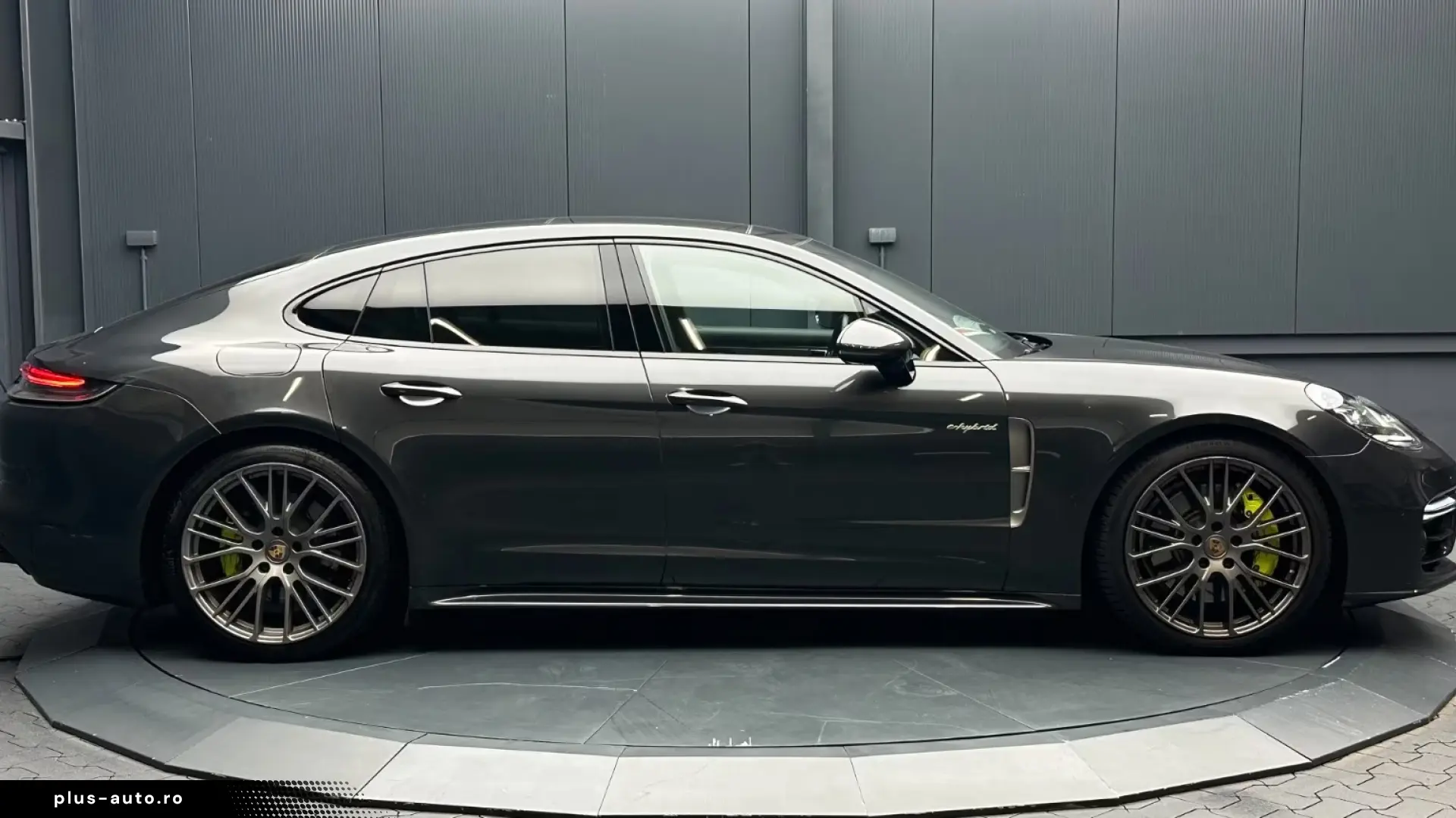 Porsche Panamera 4 E-Hybrid Platinum Edition CARBON