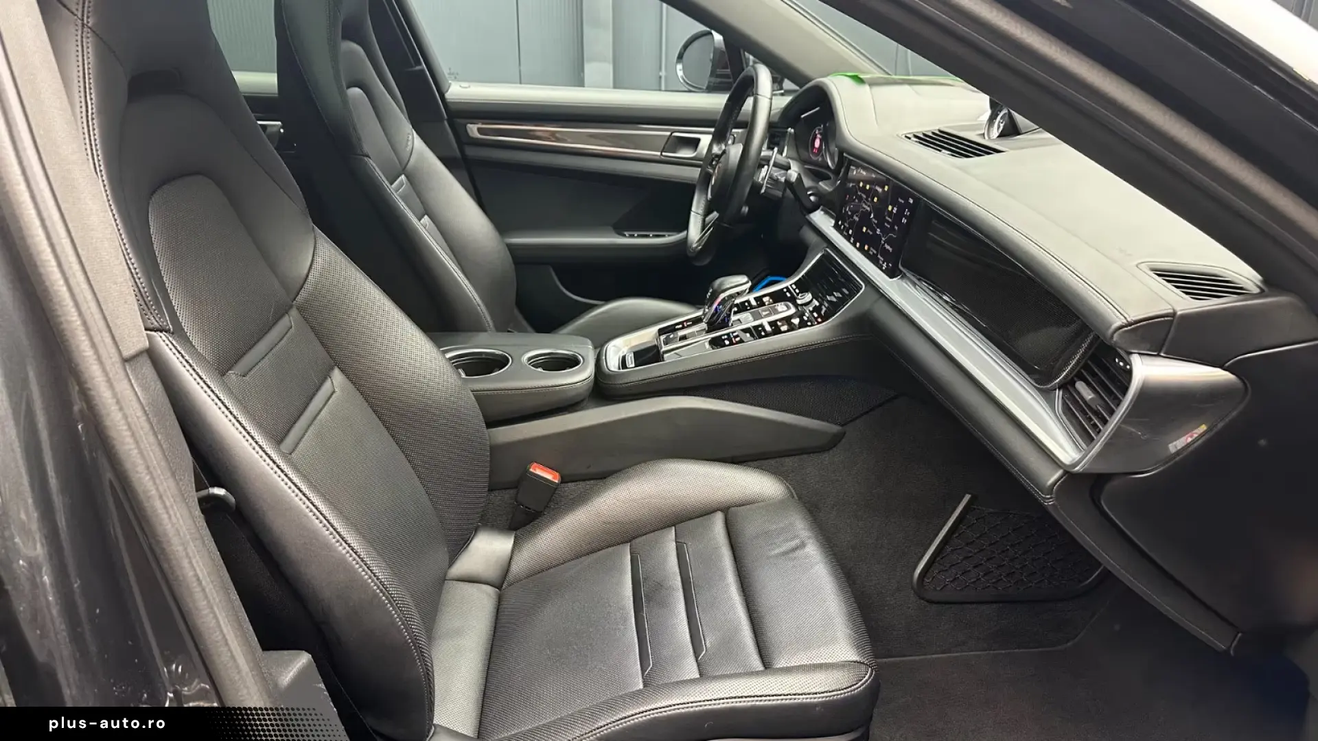 Porsche Panamera 4 E-Hybrid Platinum Edition CARBON