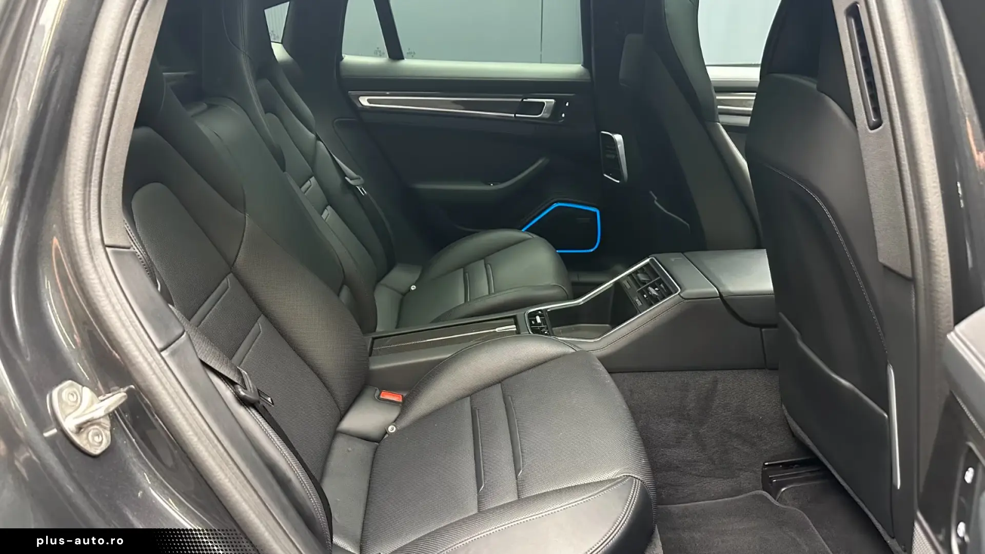 Porsche Panamera 4 E-Hybrid Platinum Edition CARBON