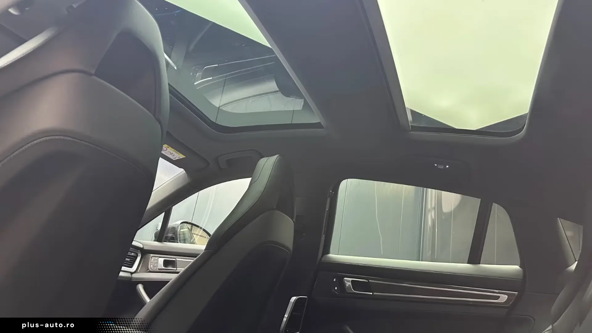 Porsche Panamera 4 E-Hybrid Platinum Edition CARBON
