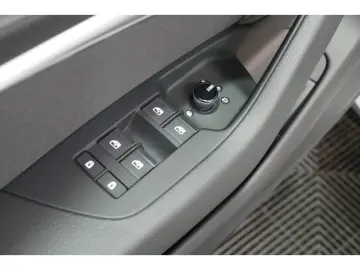 AUDI A6 Avant 45 TDI quattro LED DAB Navi-MMI PDC 18'