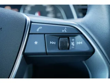 AUDI A6 Avant 45 TDI quattro LED DAB Navi-MMI PDC 18'