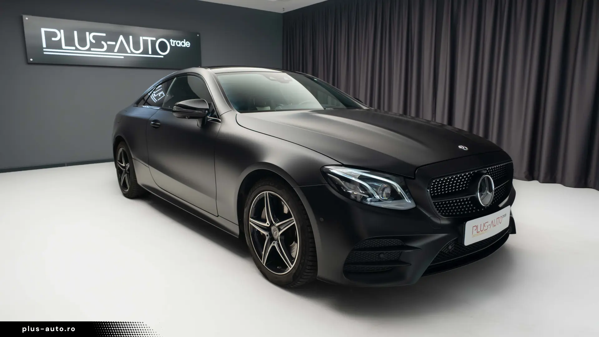 Mercedes Benz E300 COUPE