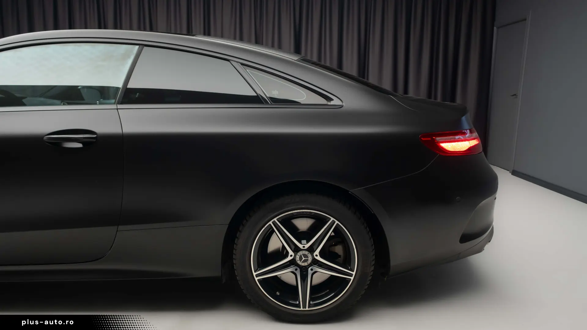 Mercedes Benz E400 4matic COUPE