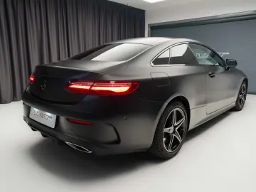 Mercedes Benz E400 4matic COUPE