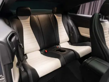 Mercedes Benz E400 4matic COUPE