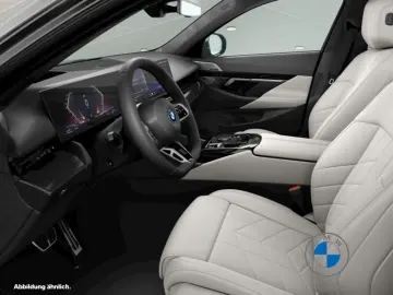 BMW 550e xDrive M Sport - LIVRARE RAPIDA!