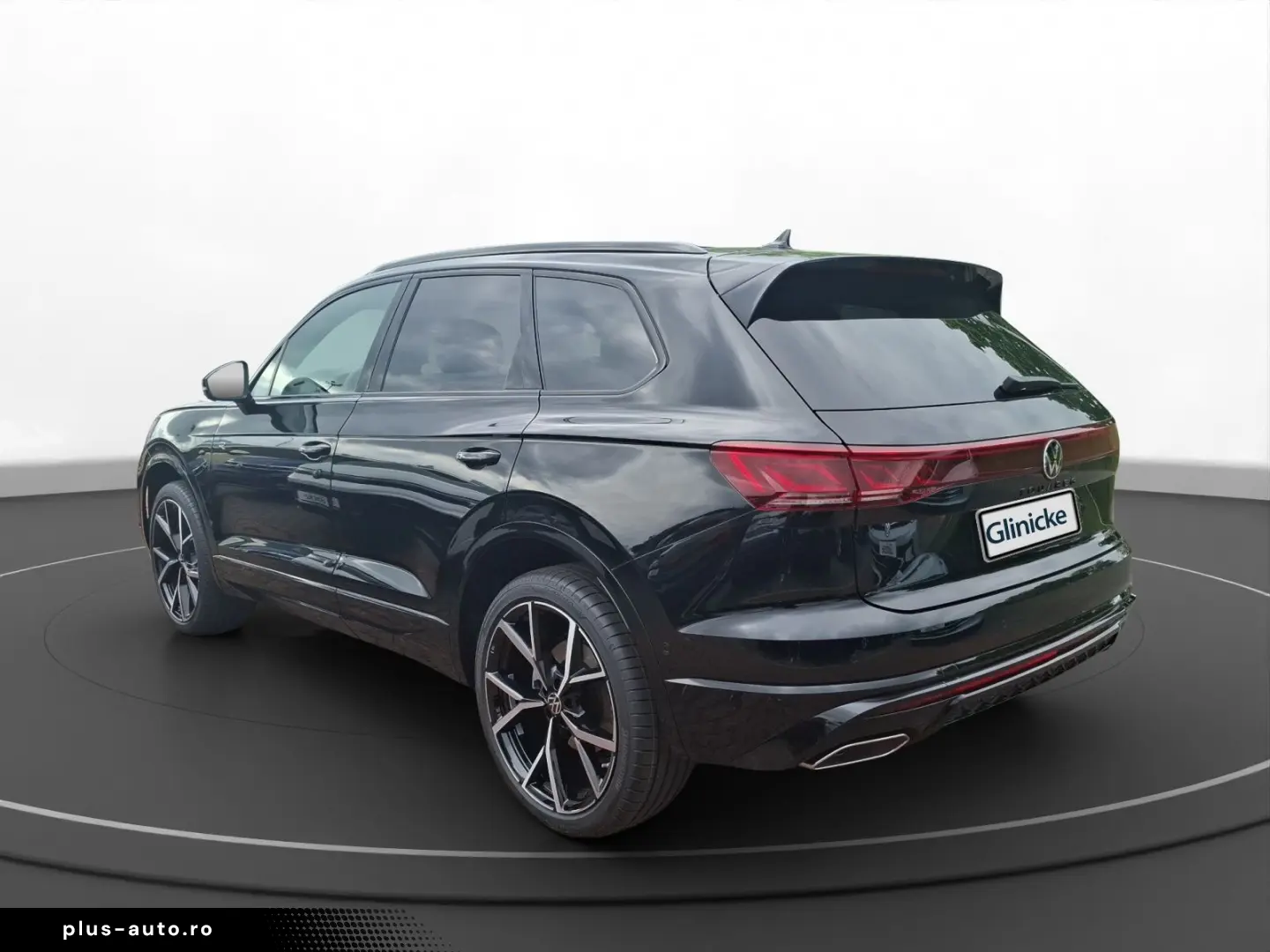 VW Touareg R-Line 3 0 l V6 286 PS   HUD   DYNAUDIO
