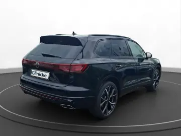 VW Touareg R-Line 3 0 l V6 286 PS   HUD   DYNAUDIO