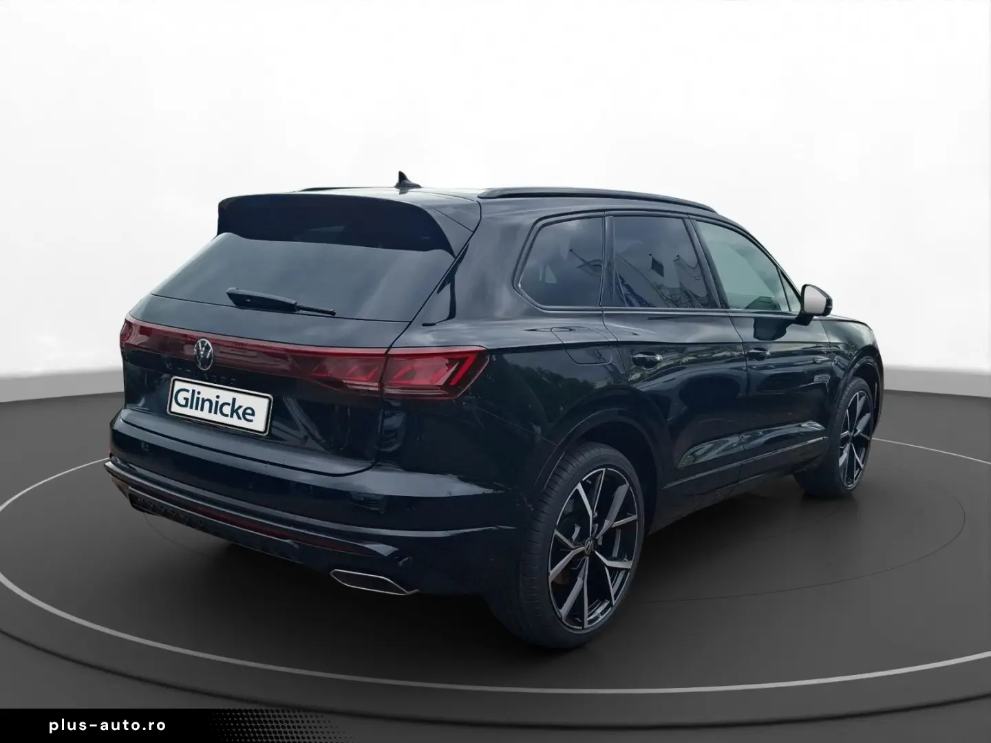 VW Touareg R-Line 3 0 l V6 286 PS   HUD   DYNAUDIO
