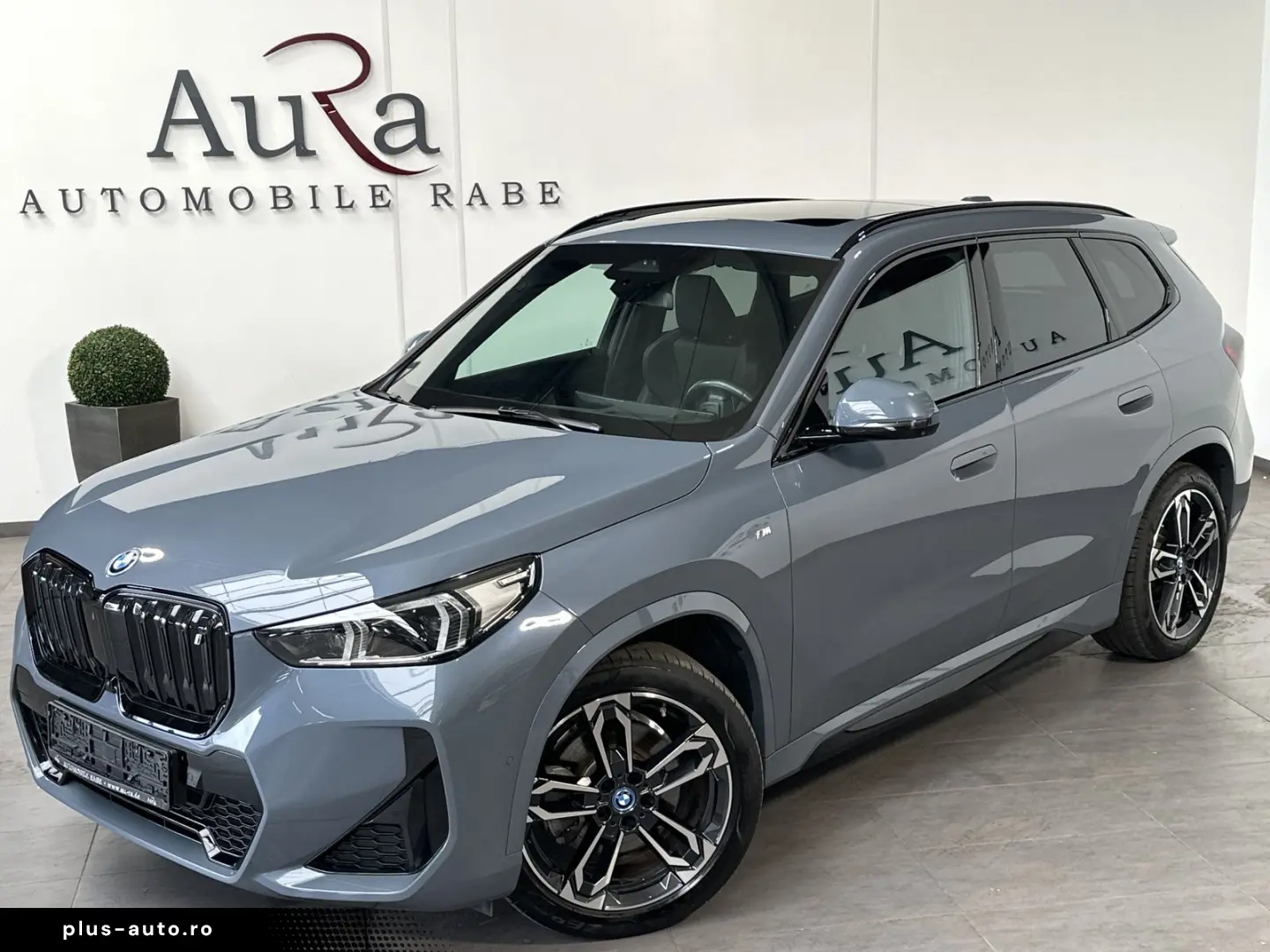 BMW iX1 xDrive30 M-Sport NAV LED ACC KAMERA PANO SHZ