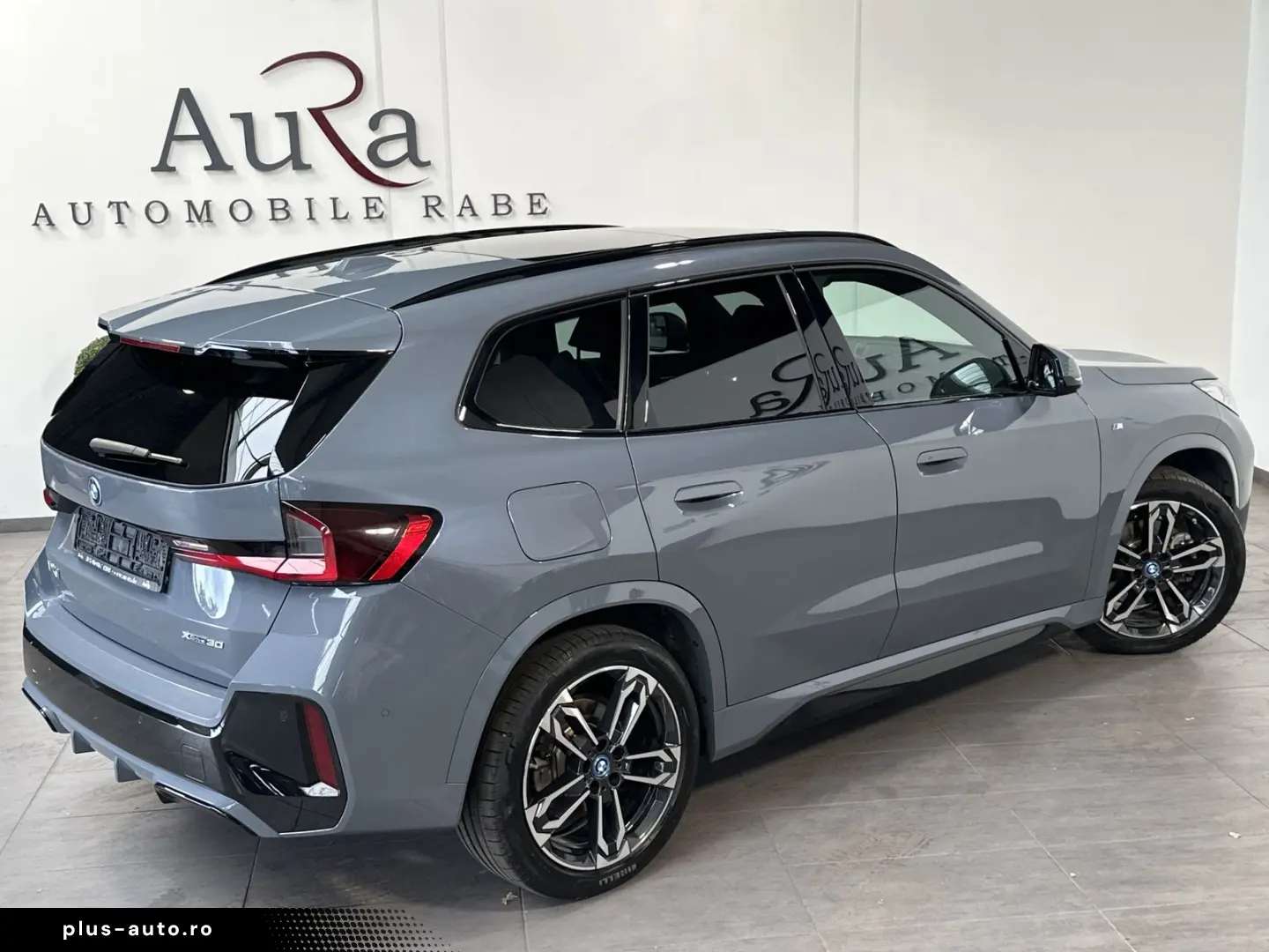 BMW iX1 xDrive30 M-Sport NAV LED ACC KAMERA PANO SHZ