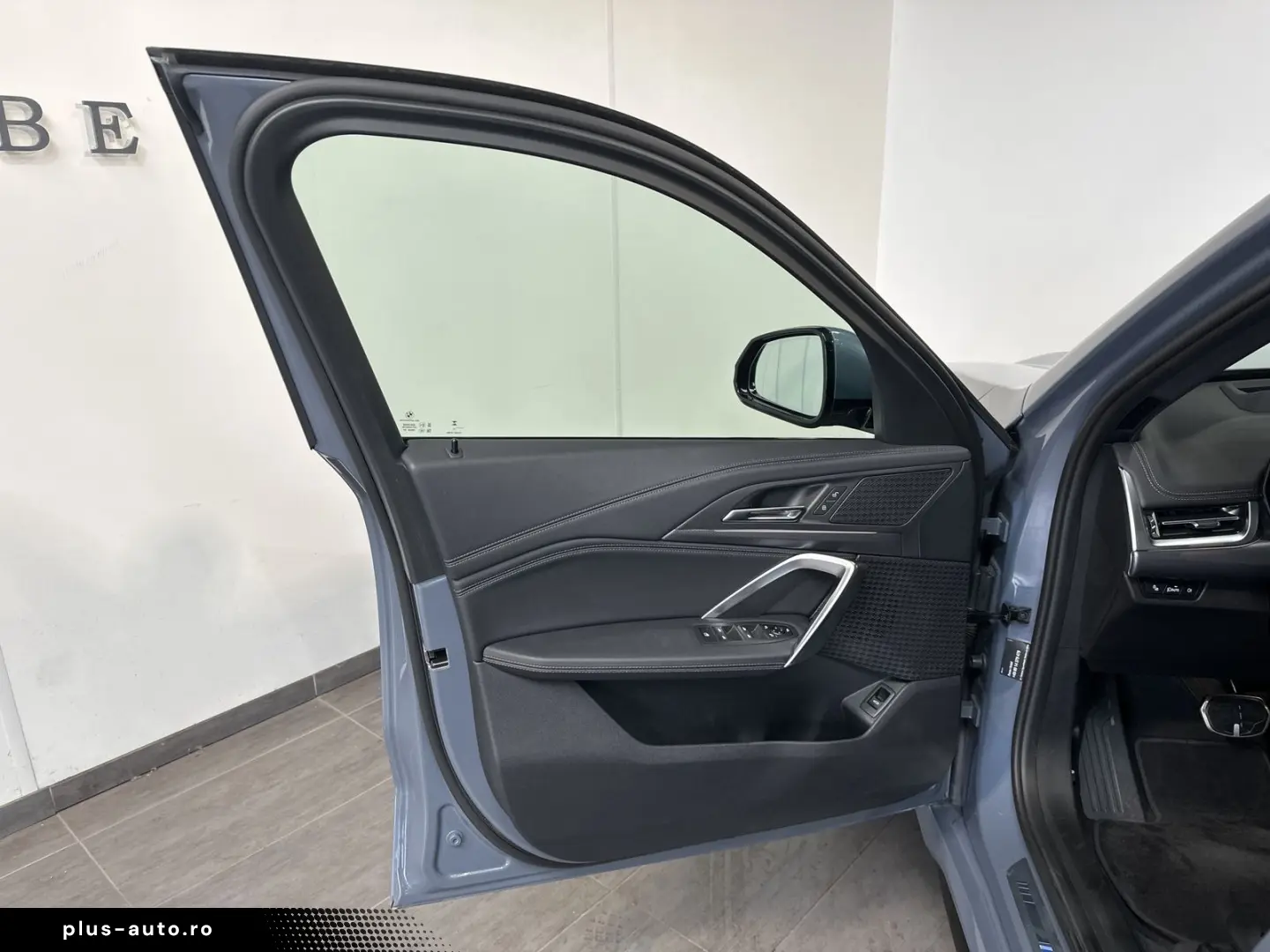 BMW iX1 xDrive30 M-Sport NAV LED ACC KAMERA PANO SHZ