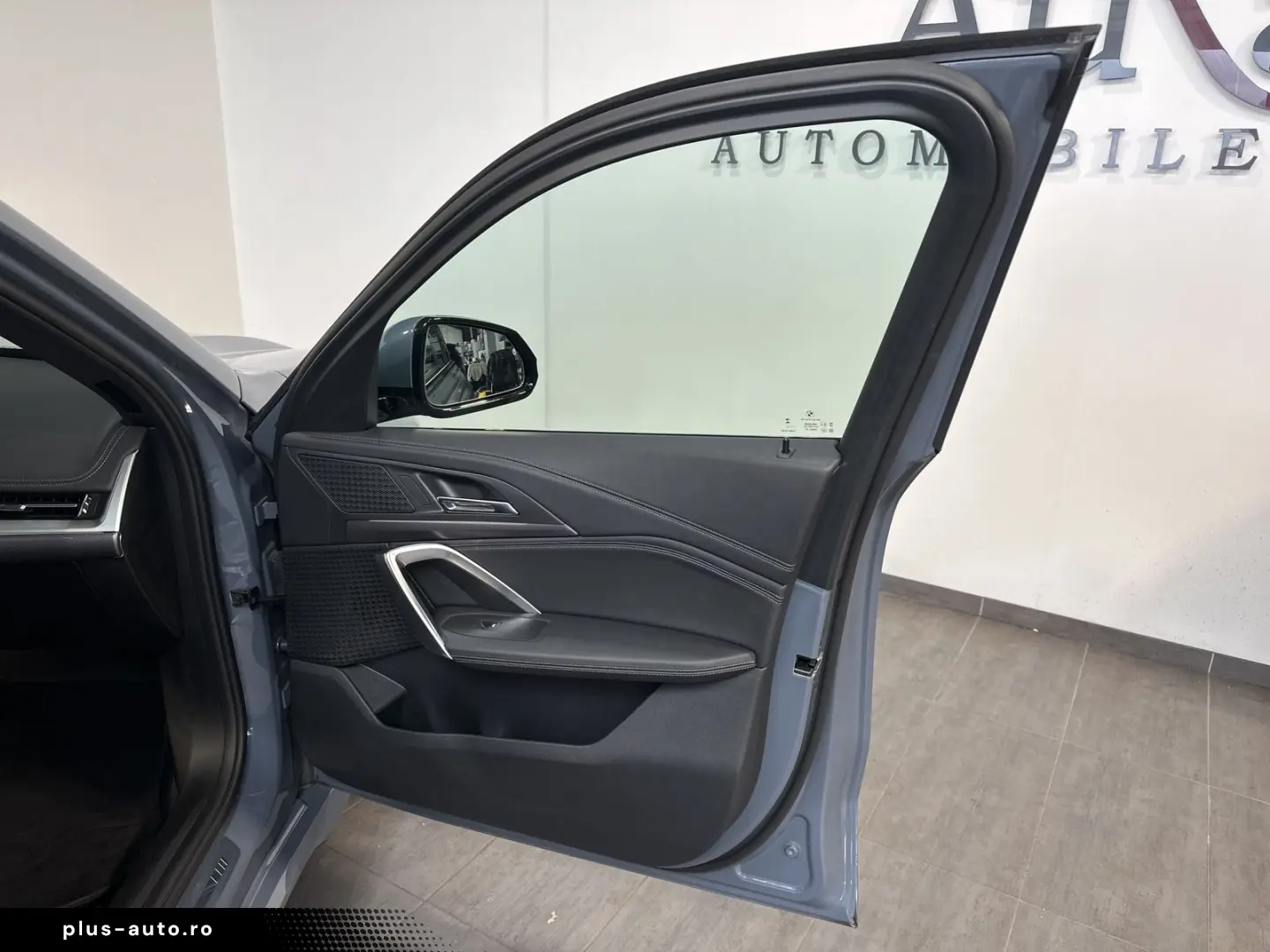 BMW iX1 xDrive30 M-Sport NAV LED ACC KAMERA PANO SHZ