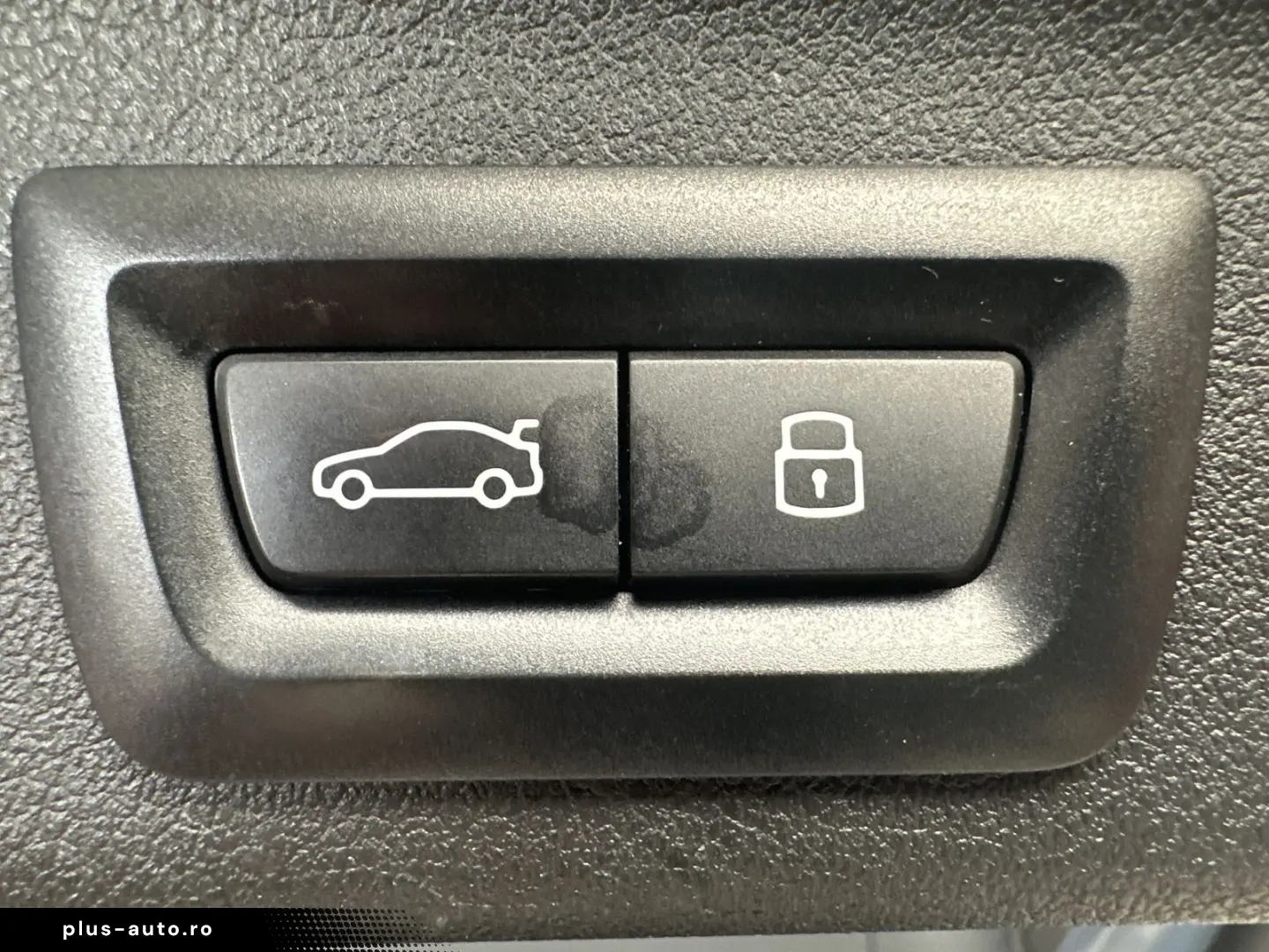BMW iX1 xDrive30 M-Sport NAV LED ACC KAMERA PANO SHZ