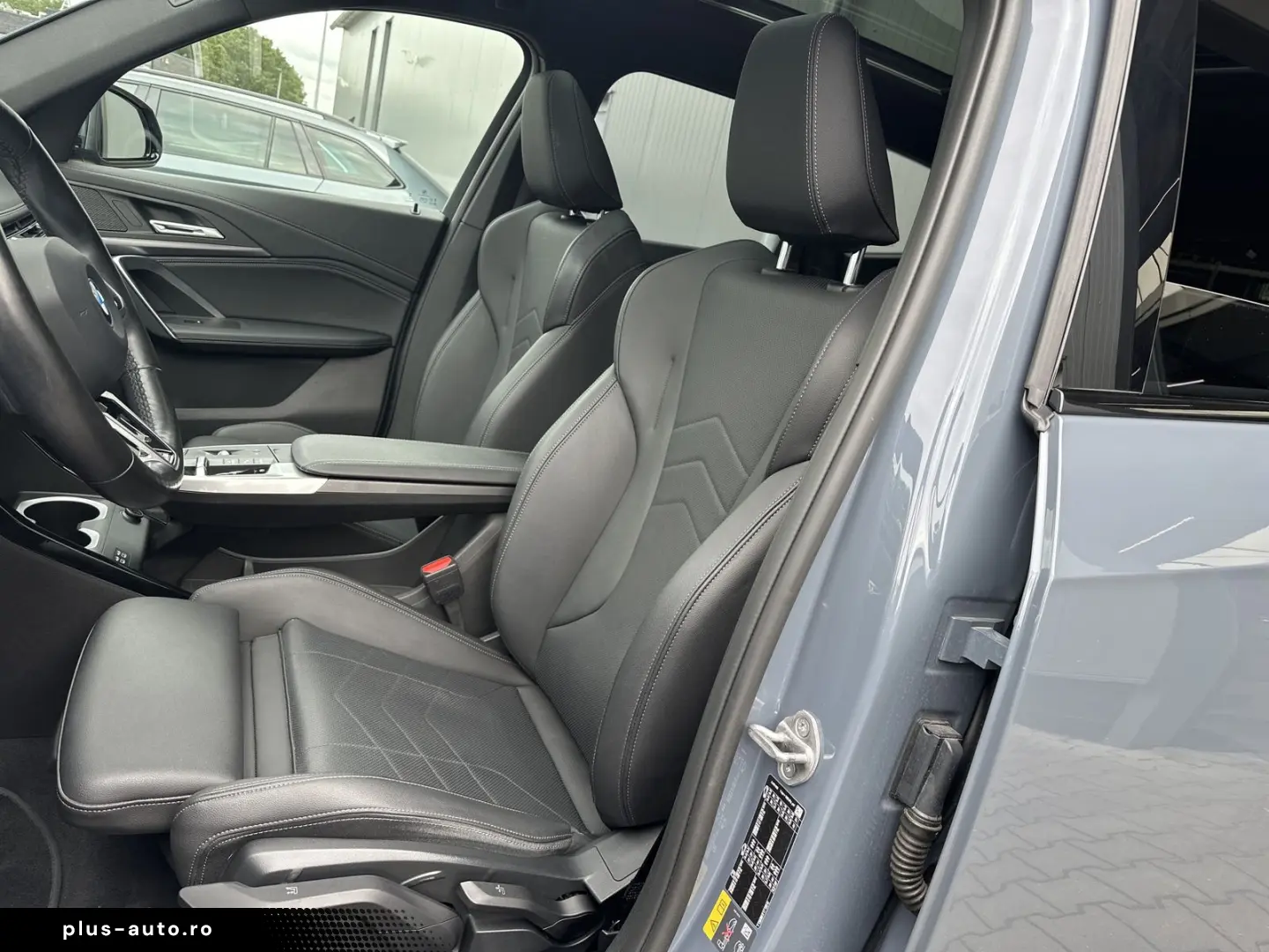 BMW iX1 xDrive30 M-Sport NAV LED ACC KAMERA PANO SHZ