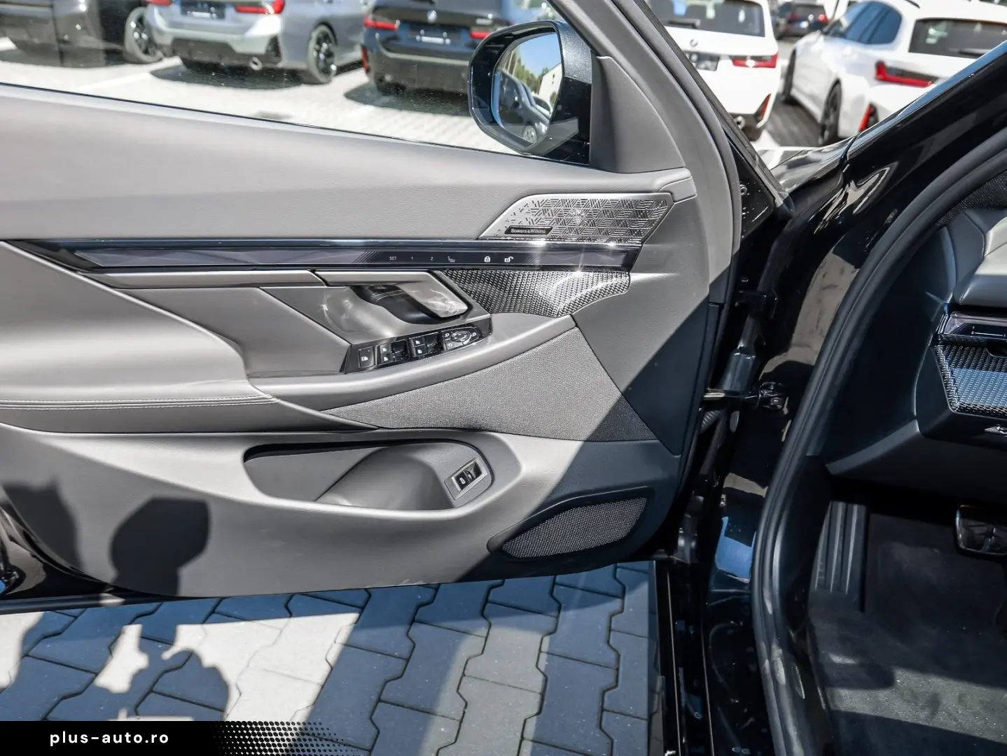 BMW 550e xDrive M Sport HUD PANO ACC AHK 360 KAM LM