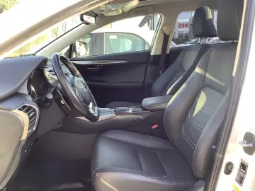 LEXUS NX 300H E-FOUR EXECUTIVE LINE 2xKlima AUT LM