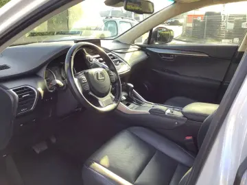 LEXUS NX 300H E-FOUR EXECUTIVE LINE 2xKlima AUT LM