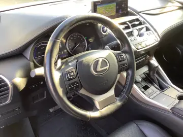 LEXUS NX 300H E-FOUR EXECUTIVE LINE 2xKlima AUT LM