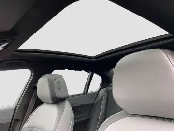 BMW 550e xDrive Limousine    M-Sport PRO Pano B&W Ko
