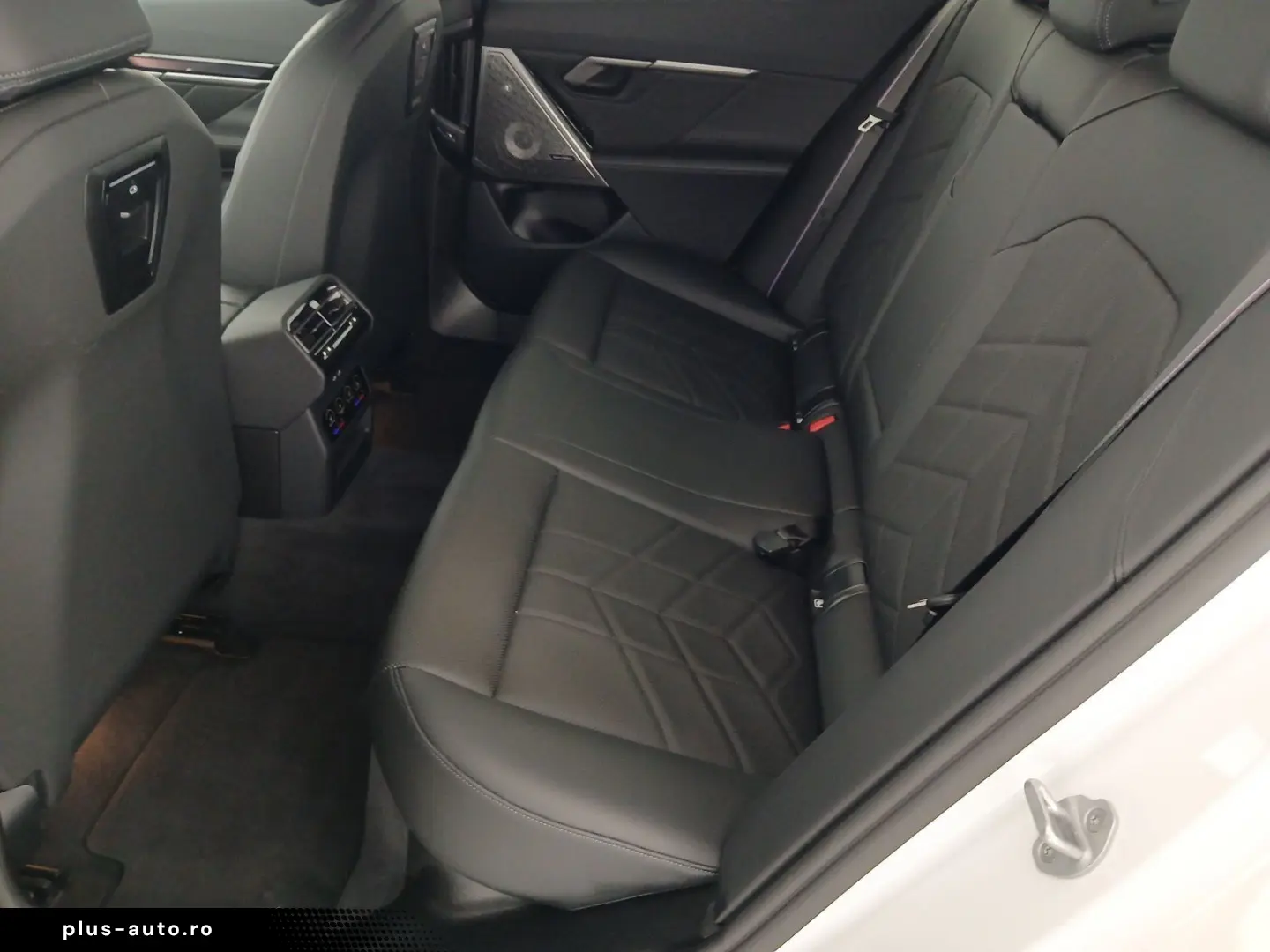 BMW 550e xDrive Lim. M Sport Pro Komf-Sitze B&W Pano