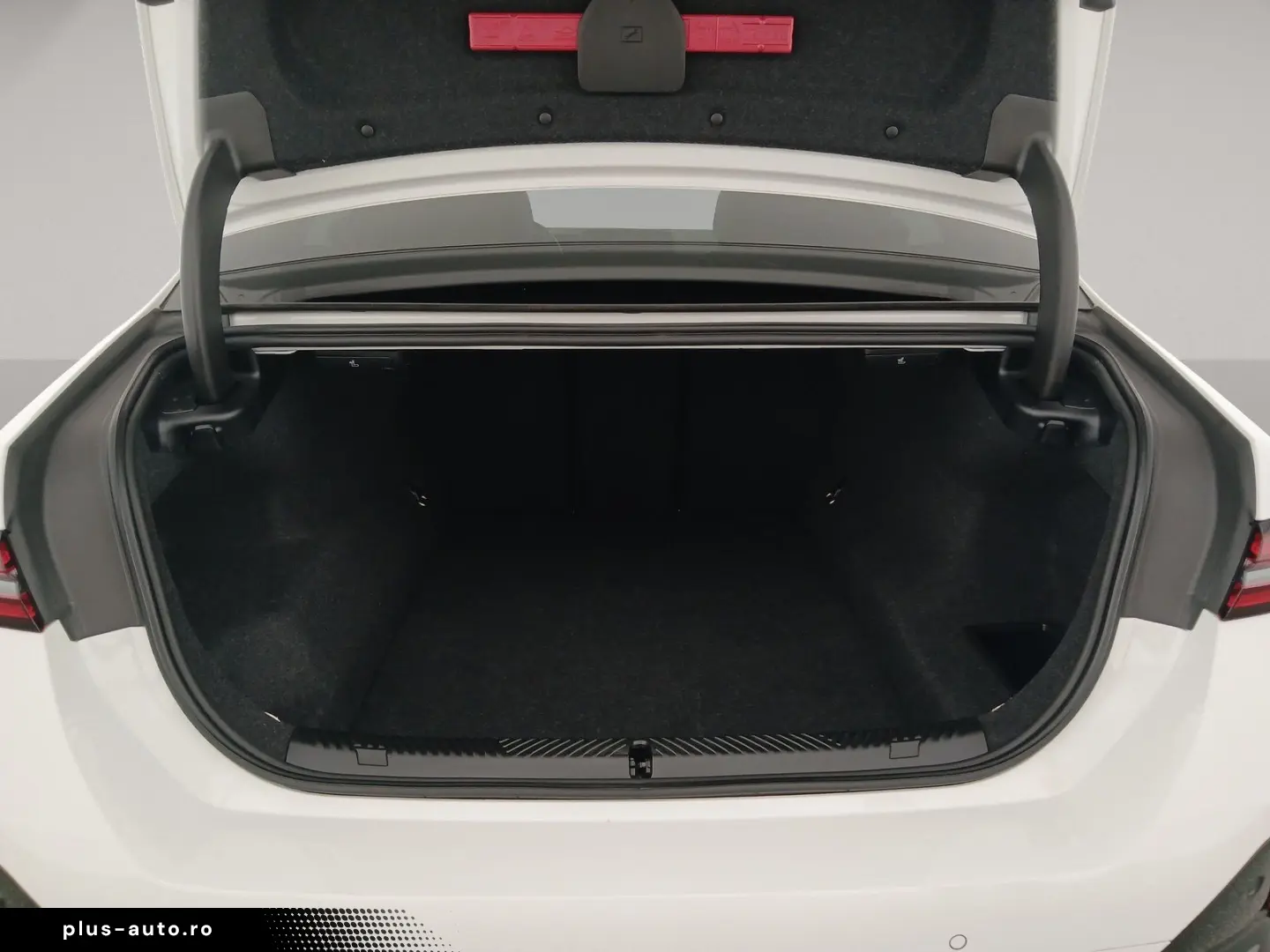 BMW 550e xDrive Lim. M Sport Pro Komf-Sitze B&W Pano