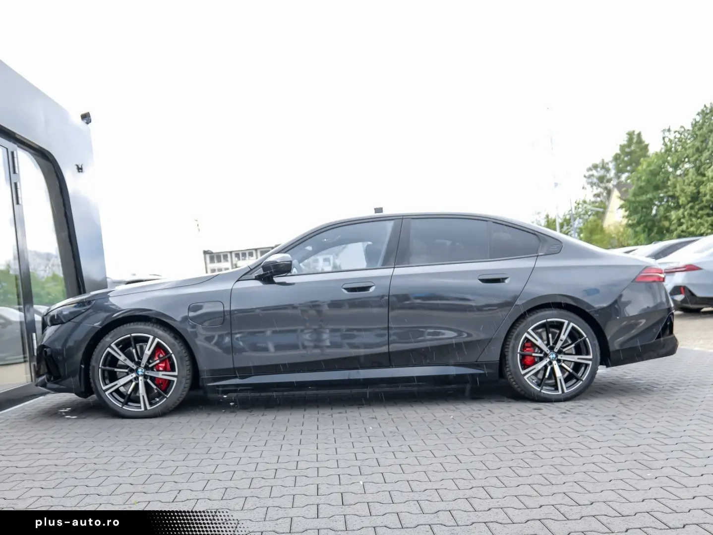 BMW 550e xDrive M Sport HUD PANO ACC AHK 360 KAM LM