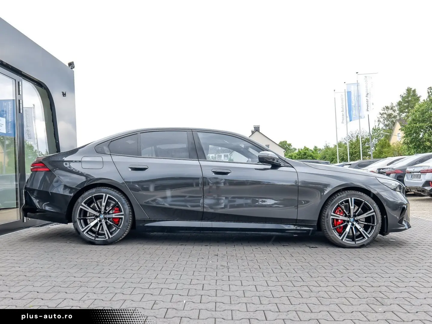 BMW 550e xDrive M Sport HUD PANO ACC AHK 360 KAM LM