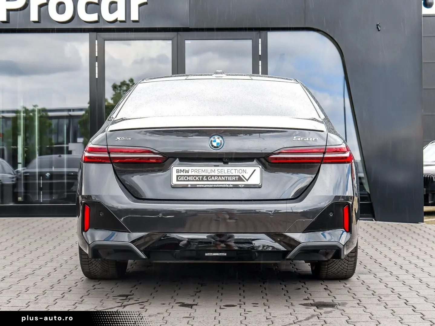 BMW 550e xDrive M Sport HUD PANO ACC AHK 360 KAM LM