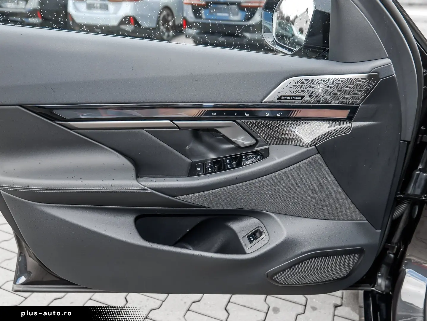 BMW 550e xDrive M Sport HUD PANO ACC AHK 360 KAM LM