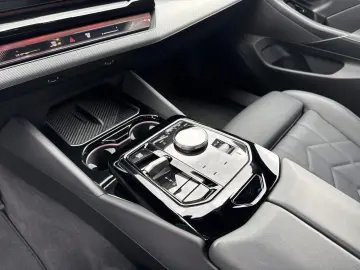 BMW 530e xDr Lim M SPORT AdLED Pano 360 HUD H KDAPro