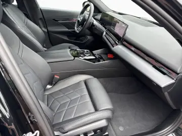 BMW 530e xDr Lim M SPORT AdLED Pano 360 HUD H KDAPro