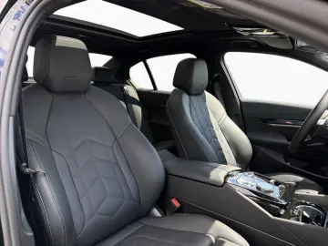 BMW 530e xDr M Sport Pano Iconic DAPro H K 360  HUD