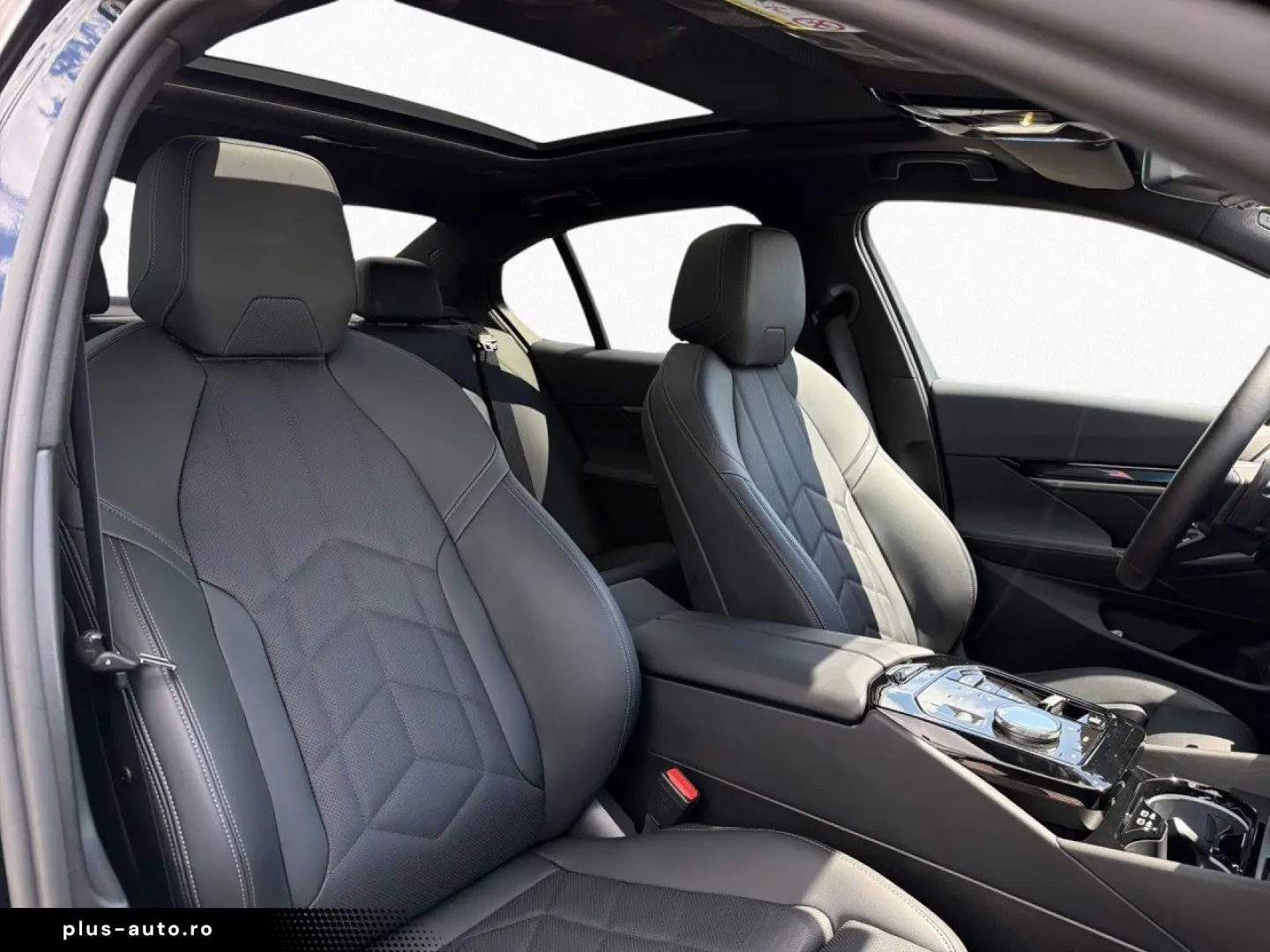 BMW 530e xDr M Sport Pano Iconic DAPro H K 360  HUD
