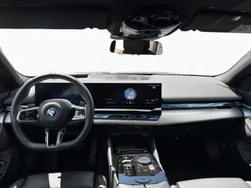 BMW 530e xDr M Sport Pano Iconic DAPro H K 360  HUD