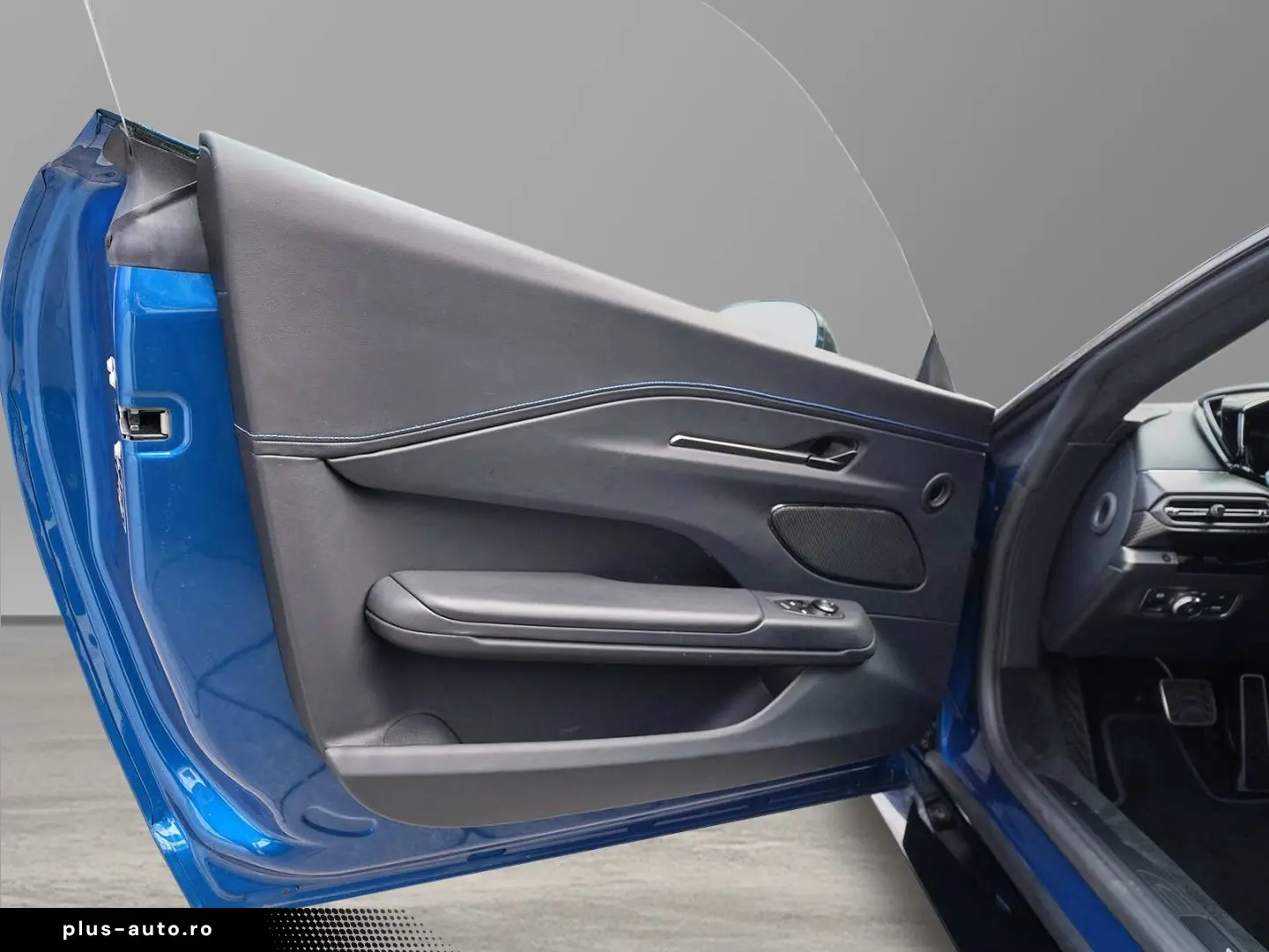 ASTON MARTIN Vantage Plasma Blue   Onyx Black