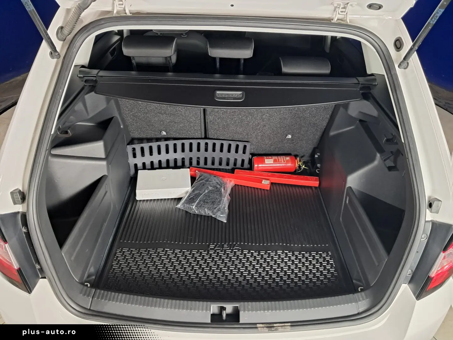 SKODA FABIA COMFORT 1.0TSI  2022