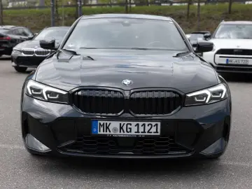 BMW 320d xDrive M-Sport FACEL. LED ACC NAVI SHZ PDC