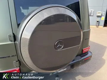 MERCEDES-BENZ G63 OLIV MAGNO  CARBON 360  FULL LACKS…