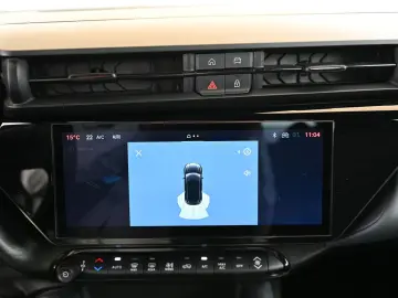 ALFA ROMEO Junior-e 54 kWh LED CARPLAY KAMERA ACC 18