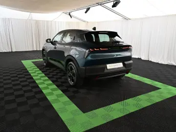 ALFA ROMEO Junior-e 54 kWh LED CARPLAY KAMERA ACC 18