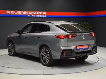 BMW X2 20d xDrive M Sport 360  Pano HuD AHK h k ACC